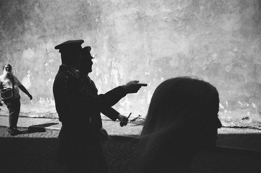 Гудамжны гэрэл зургийн мастеруудаас сурсан 100 хичээл | ТУН УДАХГҮЙ