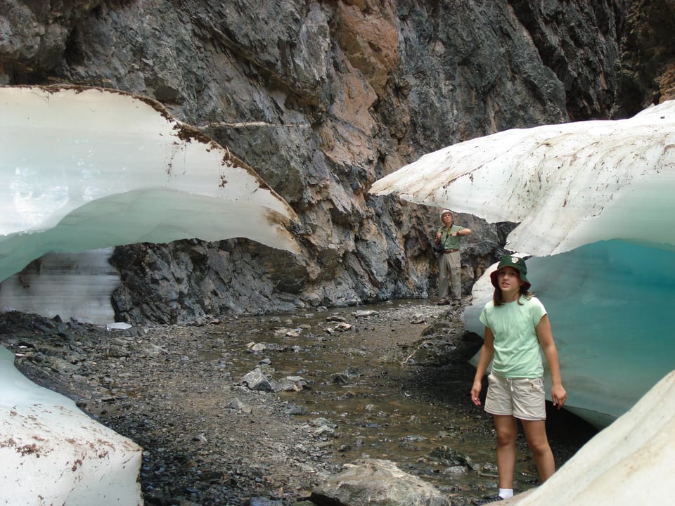 Baga Gazriin Chuluu – Tsagaan Suvarga – Yol Valley
