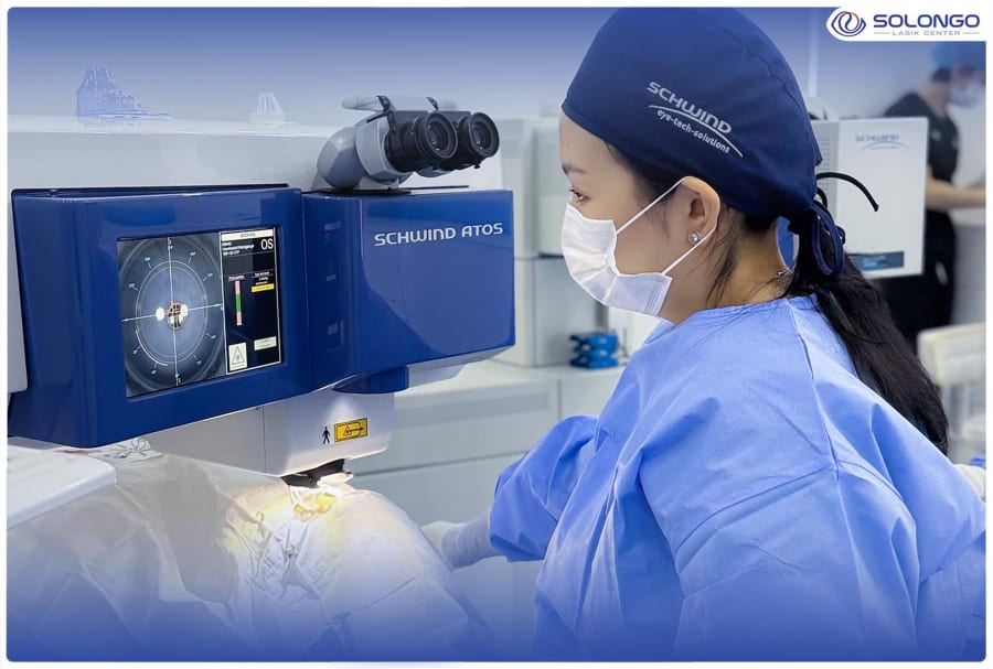 Solongo 7 Монголын Хараа заслын салбарт тэргүүлэгч Solongo LASIK Center-н 3 ...