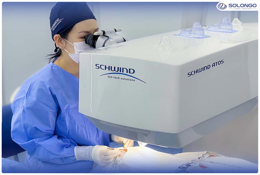 Solongo 7 Монголын Хараа заслын салбарт тэргүүлэгч Solongo LASIK Center-н 3 ...